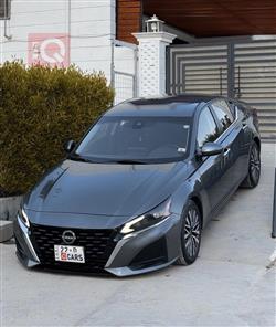 نيسان ألتيما